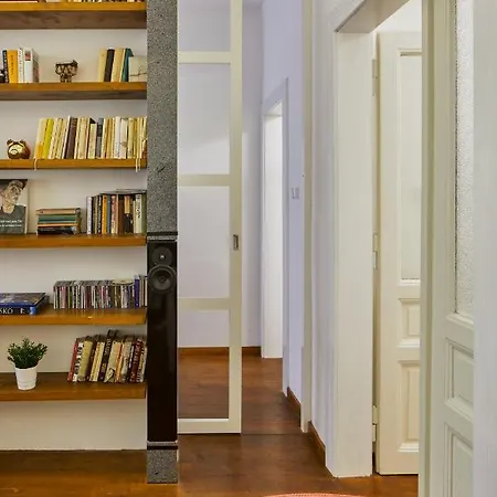 Apartmán Days - One-bedroom With Netflix Right Next To Zizkov Tower *