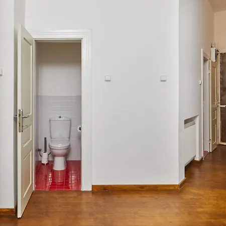 Days - One-bedroom With Netflix Right Next To Zizkov Tower