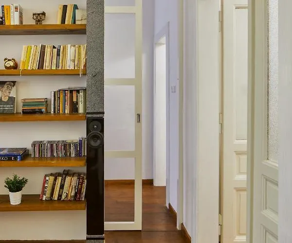 Daire Days - One-bedroom With Netflix Right Next To Zizkov Tower *