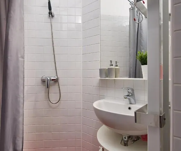 Daire Days - One-bedroom With Netflix Right Next To Zizkov Tower